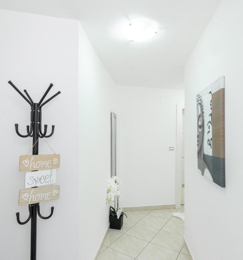 Apartment Santa Barbara Rijeka Dış mekan fotoğraf