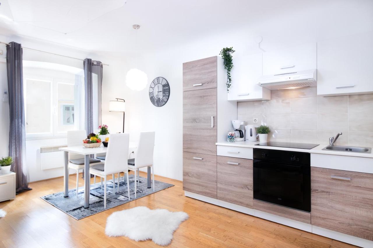 Apartment Santa Barbara Rijeka Dış mekan fotoğraf
